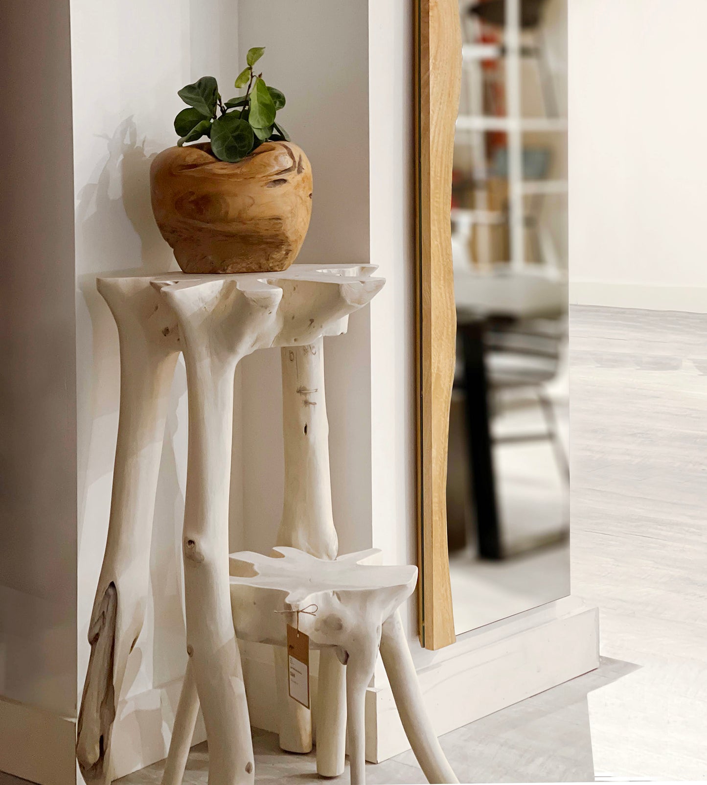 Cumi Side Table