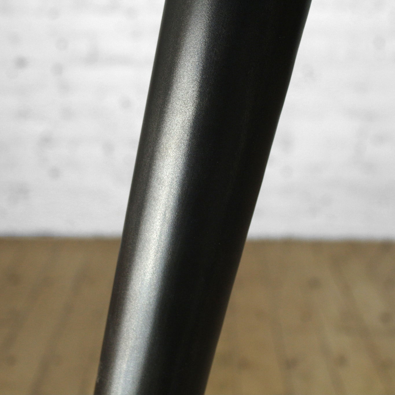 Reef Leg Single • Iron