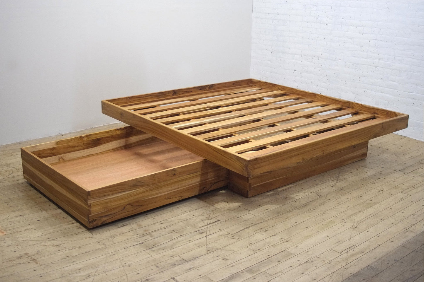 Platform Elate Storage Bed